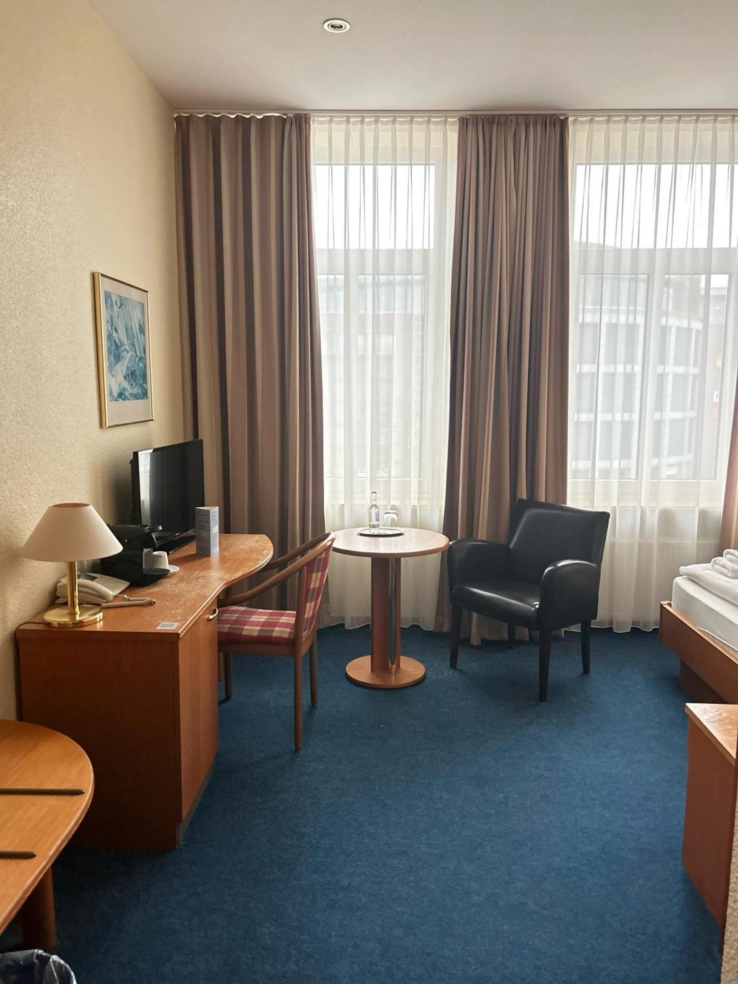 Sure Hotel By Best Western Wilhelmshaven City ヴィルヘルムスハーフェン エクステリア 写真